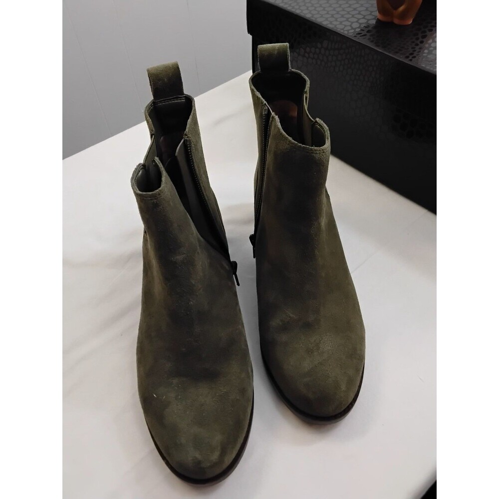 Vionic Green suede  Roseland Anklet Boots Size 7.5